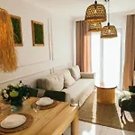 Uroczy Belle View Jacuzzi Sauny Centrum Apartamento