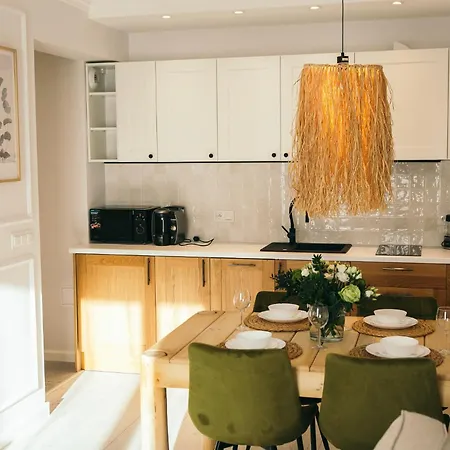 Uroczy Belle View Apartment