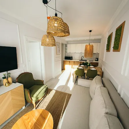 Uroczy Belle View Jacuzzi Sauny Centrum شكلارسكا بوريبا