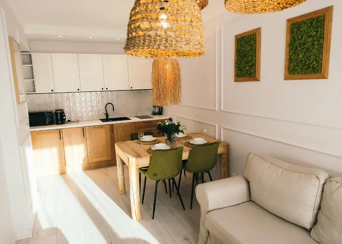 Uroczy Belle View Jacuzzi Sauny Centrum Appartement